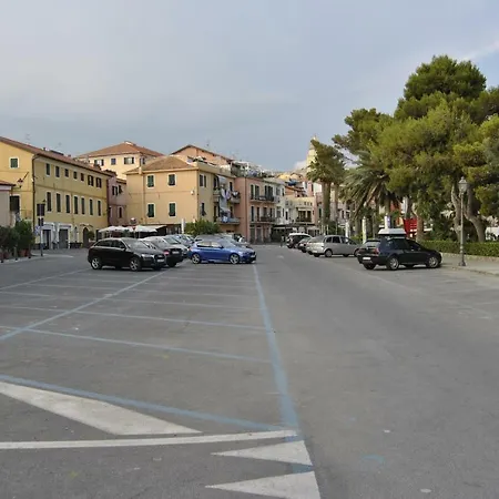L'orchidea Di Riva شقة