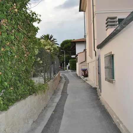 L'orchidea Di Riva Apartment
